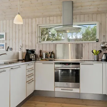 Gorgeous In Samso With Kitchen 펜션 Tanderup